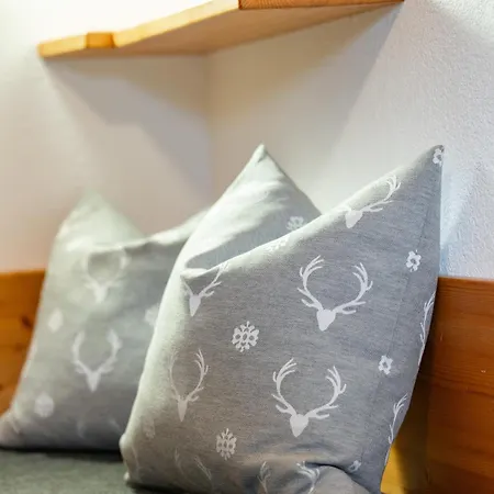 Garni Madrisa 3* ブラント