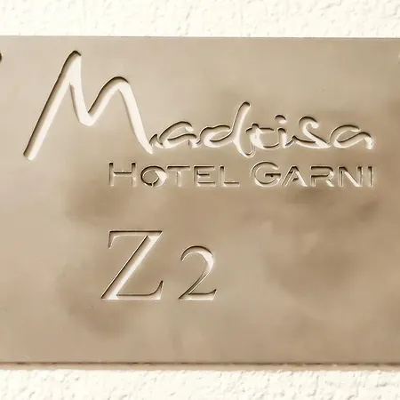 Apartahotel Garni Madrisa